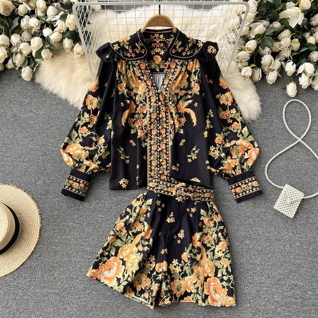 Turn Down Collar Floral Print Blouse And Shorts