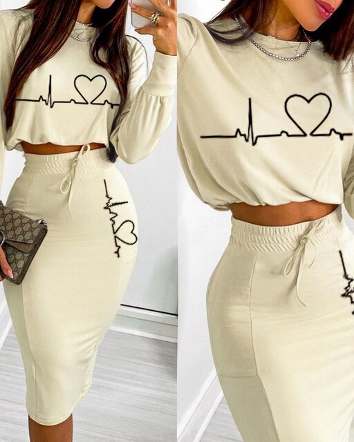 2 Pieces Heart Print Crop Top & Drawstring Skirt